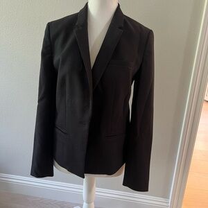 Aritzia black suit jacket. Sundays best. In great condition